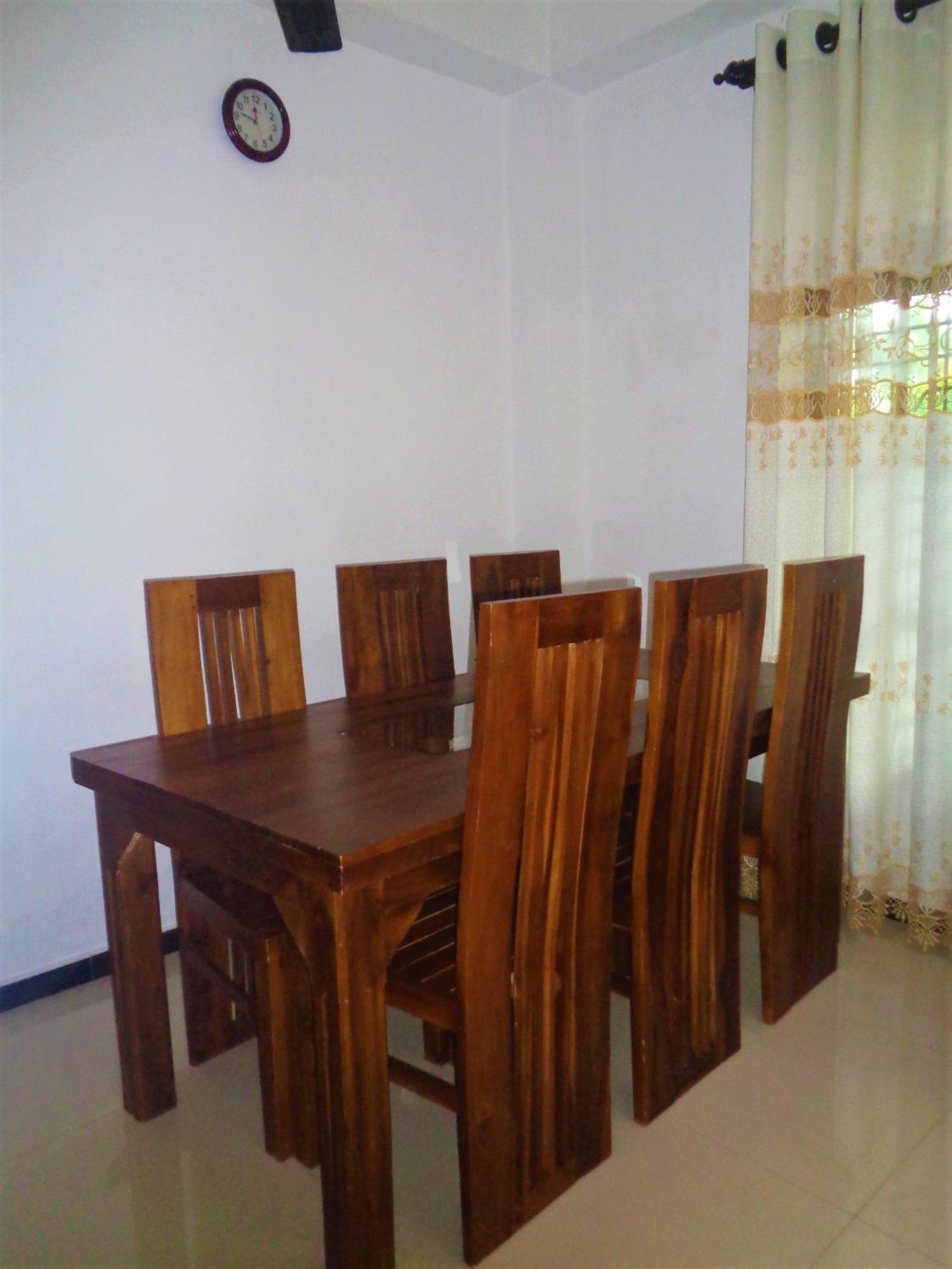 فندق De Fancy House أونا واتونا المظهر الخارجي الصورة