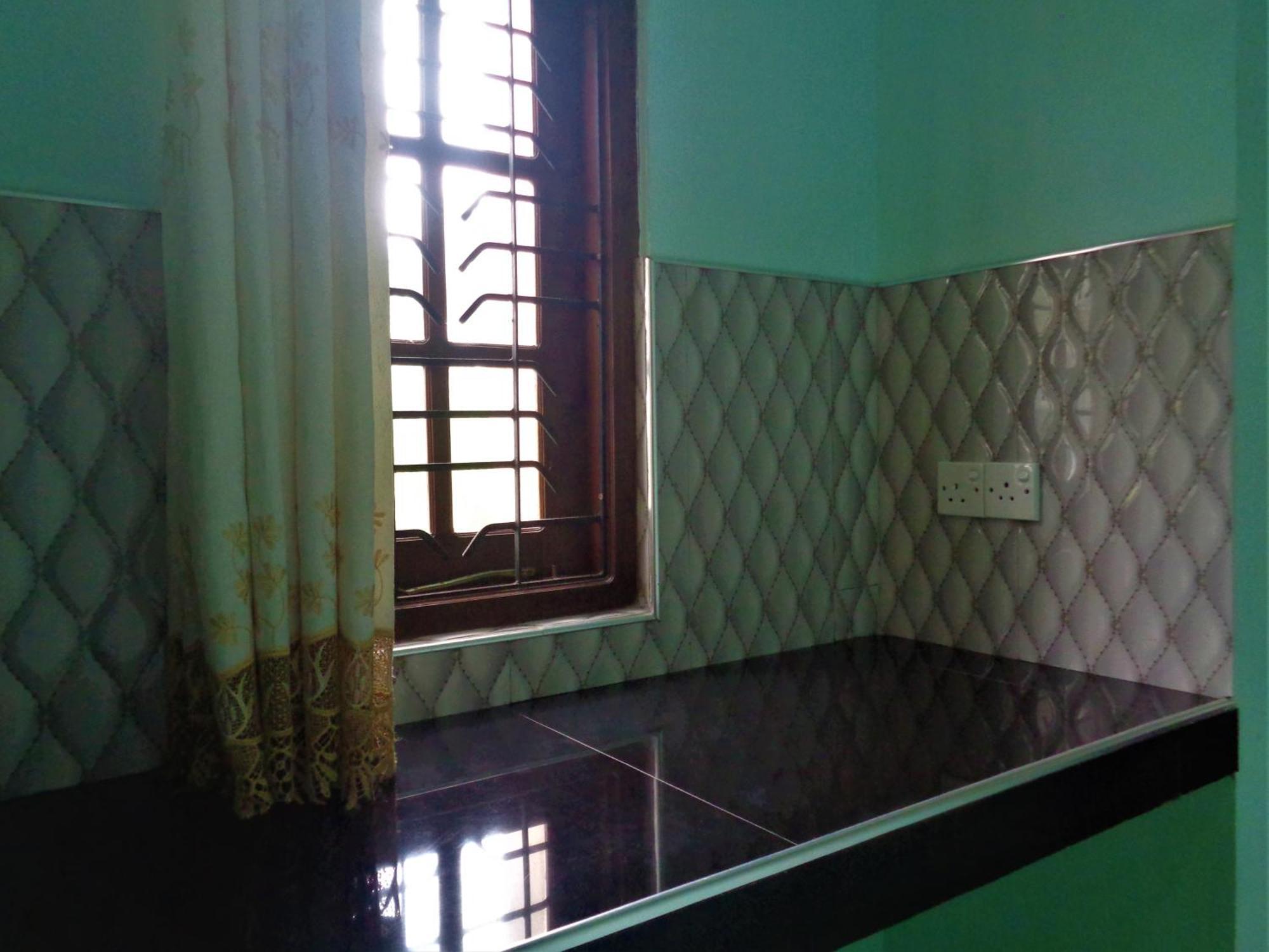 فندق De Fancy House أونا واتونا المظهر الخارجي الصورة