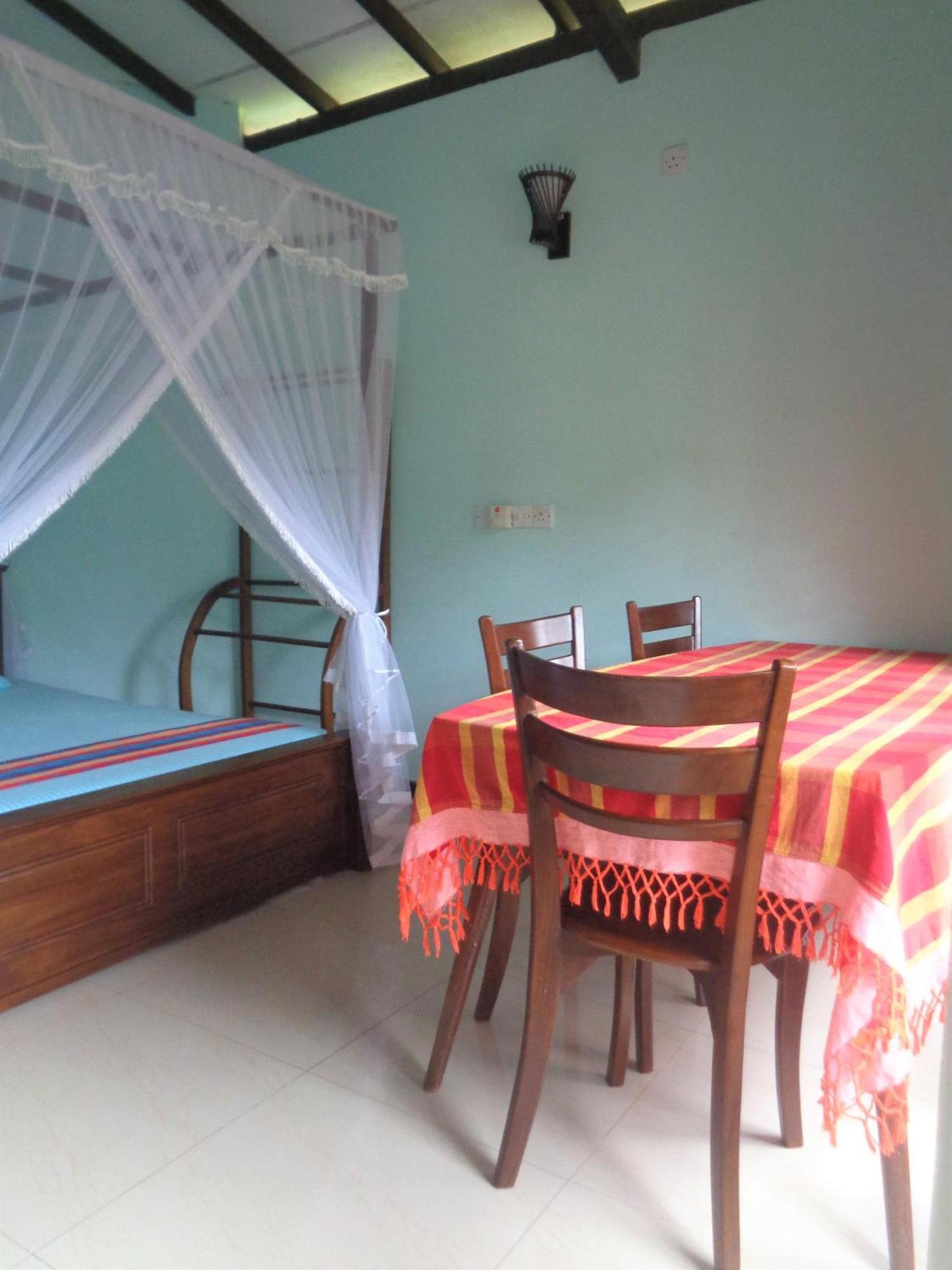 فندق De Fancy House أونا واتونا المظهر الخارجي الصورة