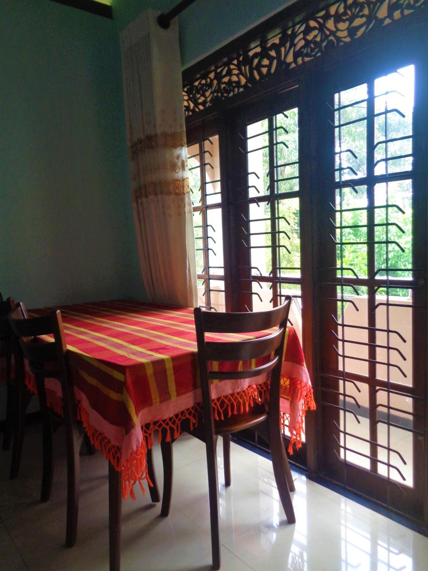 فندق De Fancy House أونا واتونا المظهر الخارجي الصورة