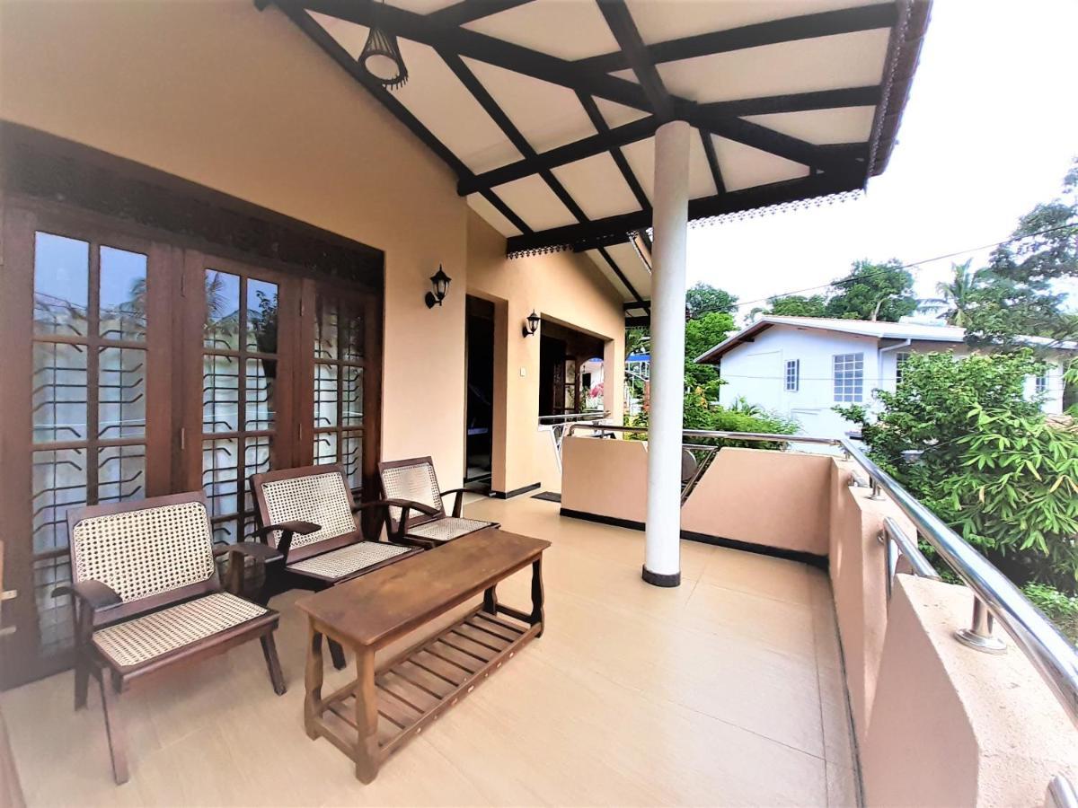 فندق De Fancy House أونا واتونا المظهر الخارجي الصورة