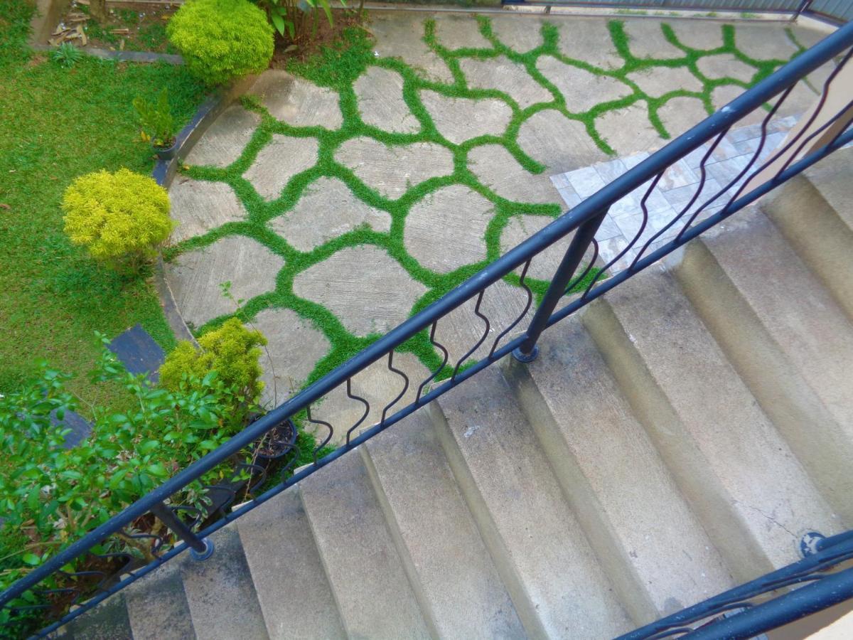 فندق De Fancy House أونا واتونا المظهر الخارجي الصورة